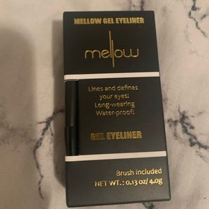 NWT Gel Eyeliner Mellow